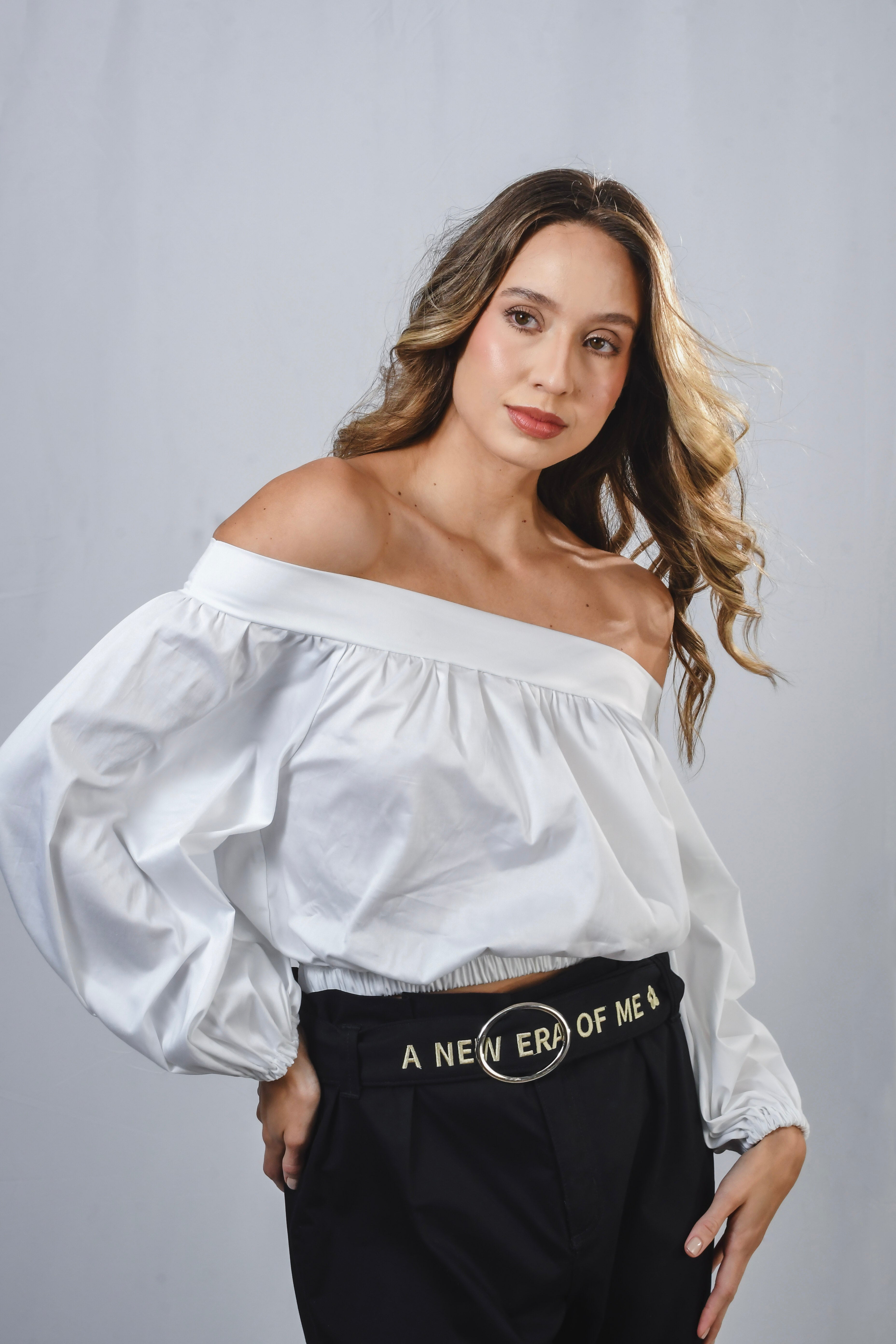 Pétalo fuera del hombro