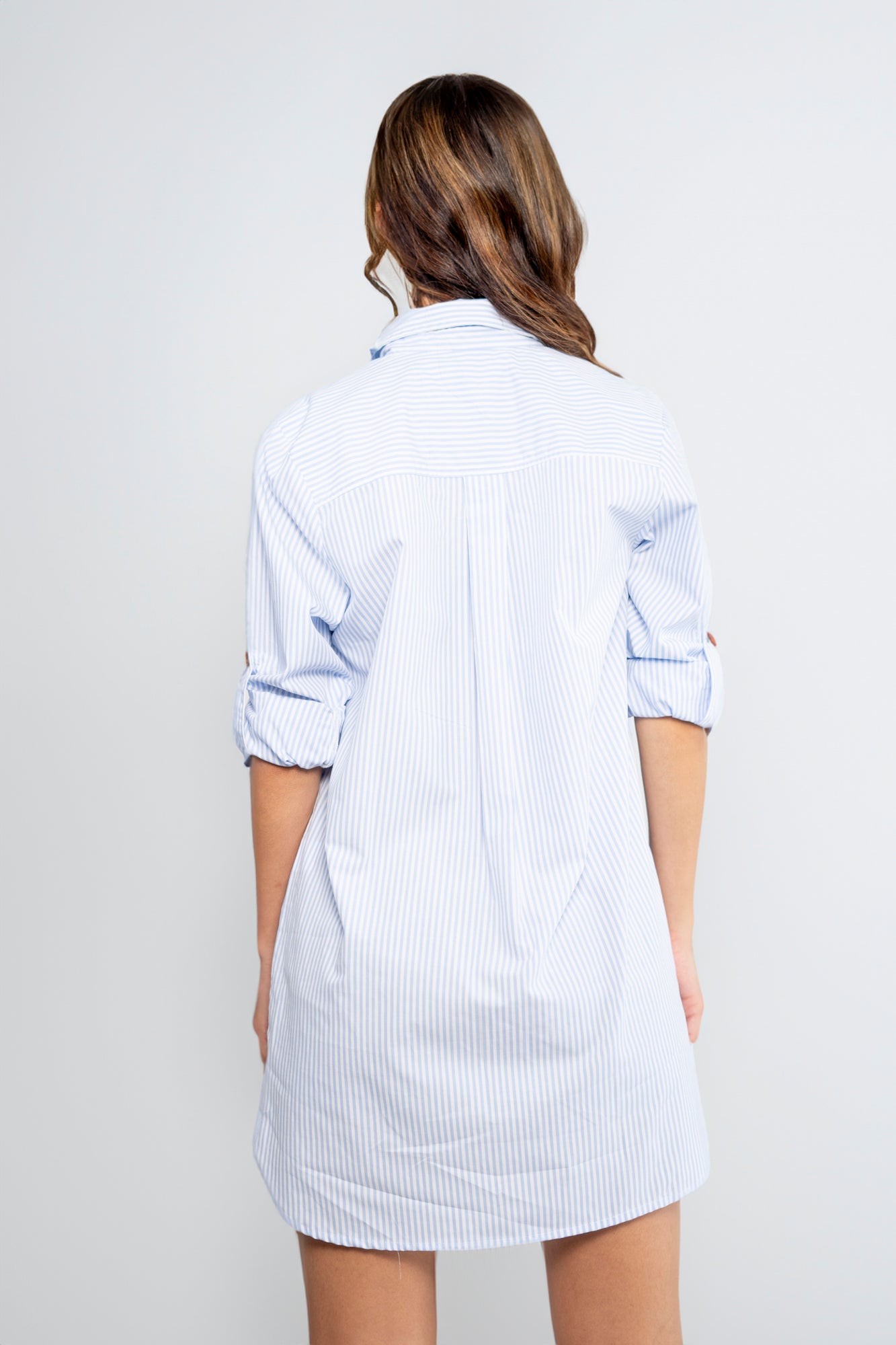 Camisa abotonada azul-blanca
