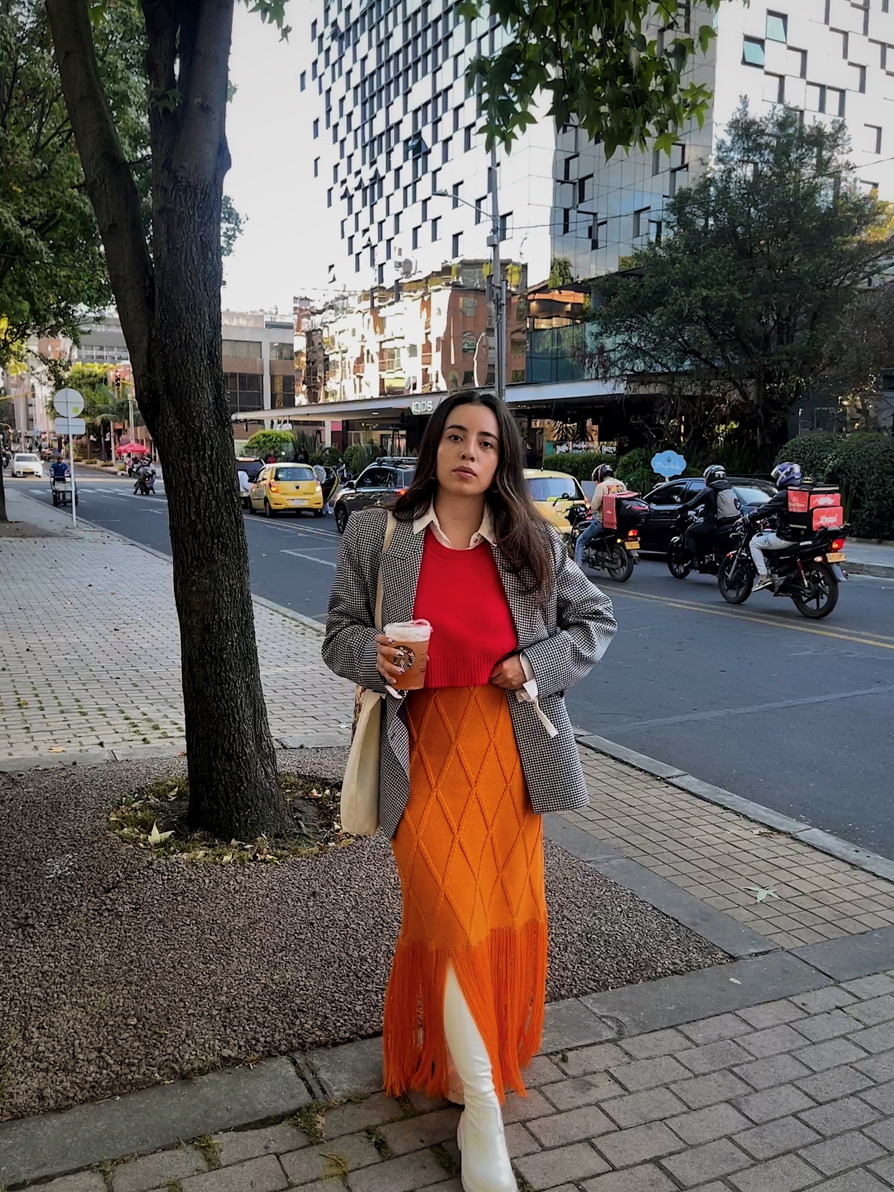 Falda no tan básica