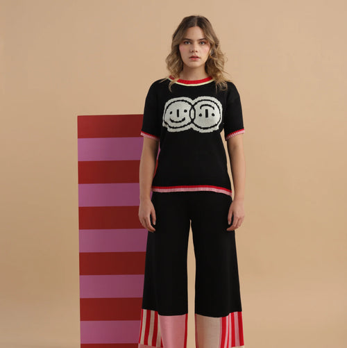 Circle T-shirt