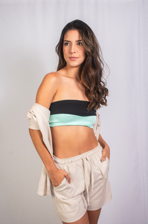 Top corto con ondas