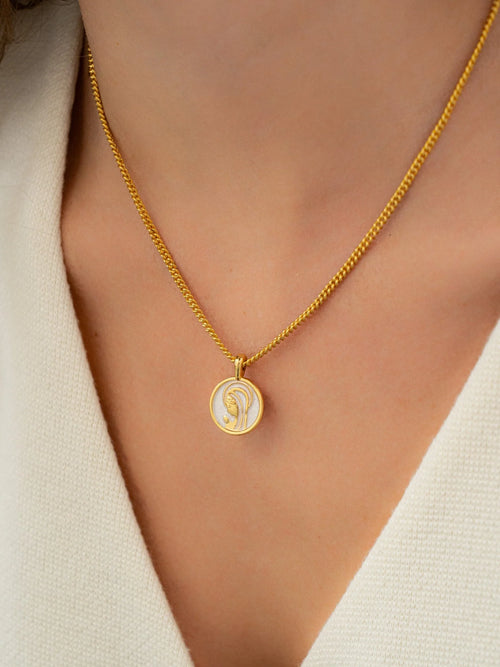 Conjunto de collar y pendientes de la Virgen María