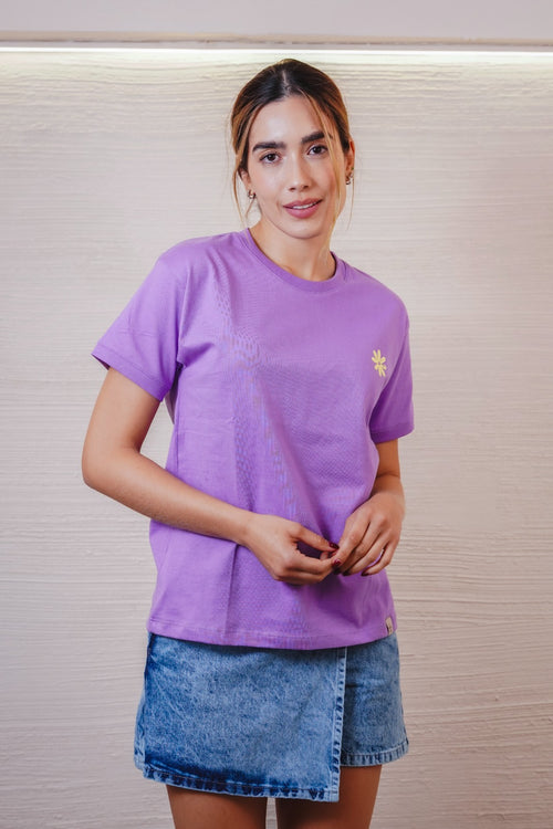 Cada camiseta Bloom Daisy