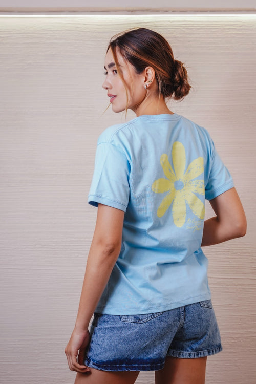 Cada camiseta Bloom Daisy